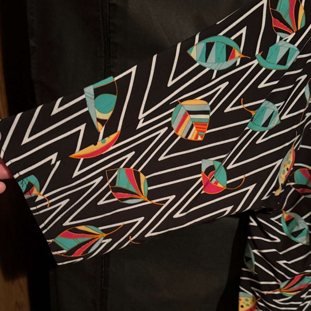 Colorful Geometric Patterned Kimono - Picture 3 of 3